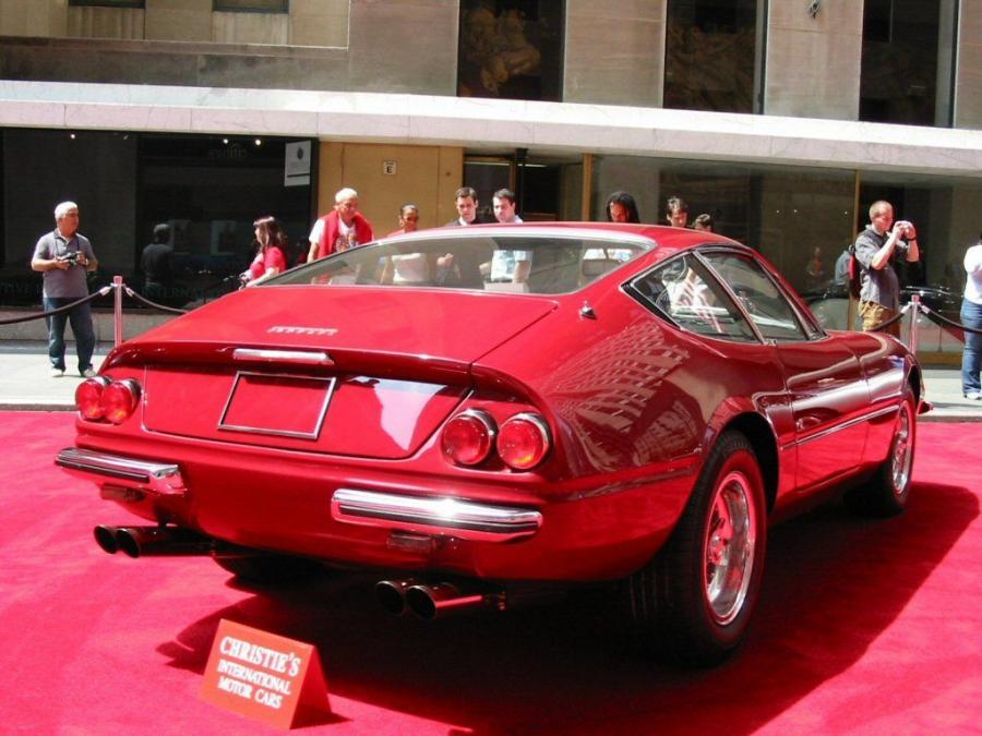  Ferrari 365 GTB/4 1971 года  (фото 8 из 15)